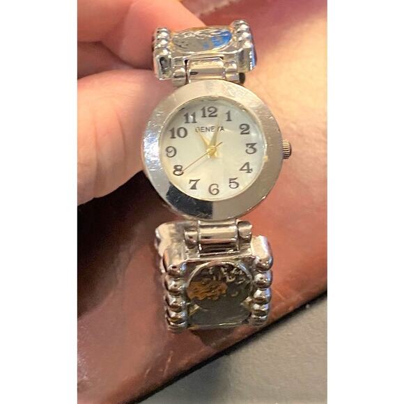 Women's 28mm Hammered Silver Tone Geneva Watch, MOP Face - Picture 3 of 4